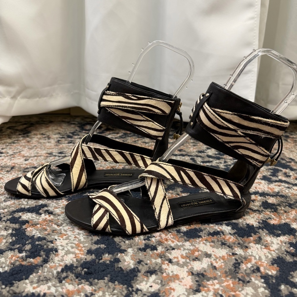 NWOT Pierre Balmain ‘Amelie’ Zebra Print Pony Hair Strappy Zip-Back Sandals Sz 6 - Picture 8 of 16